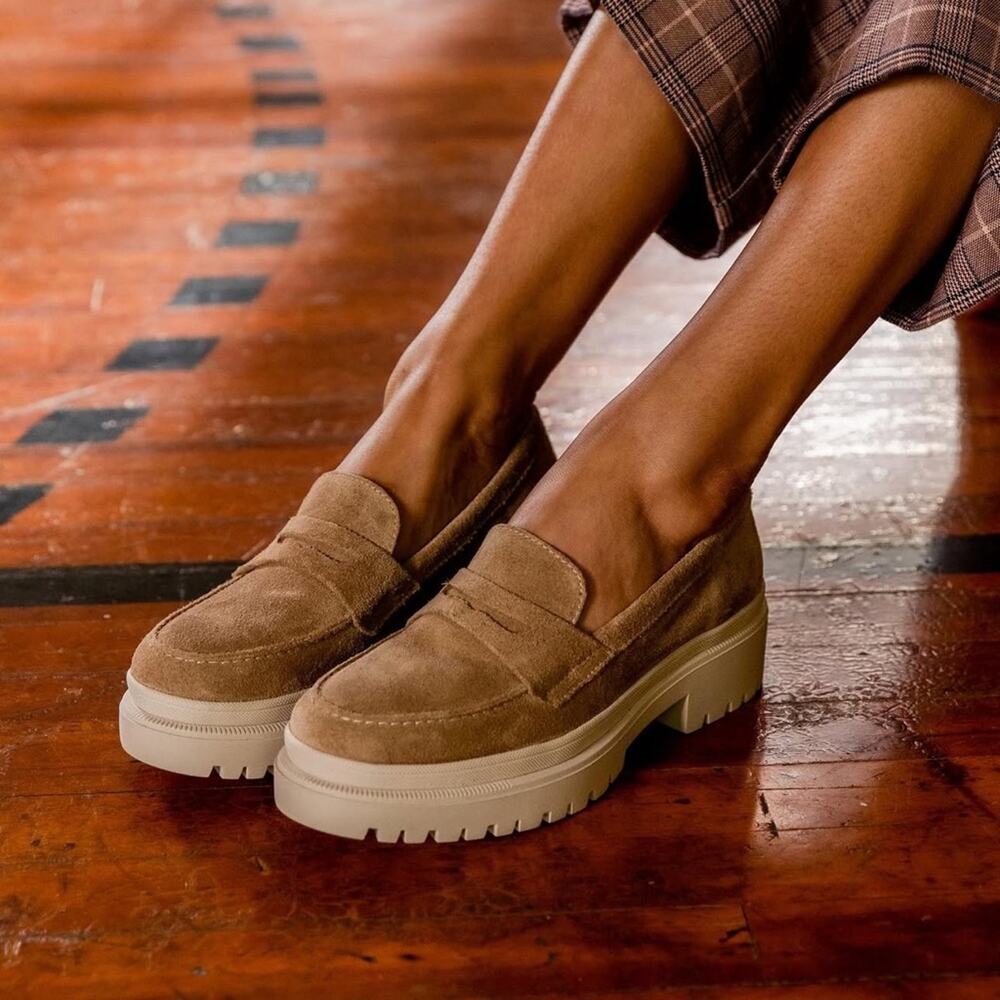 Patina Zoe Chunky Sole Suede Leather Loafer Flats Slip On Tan Size 6